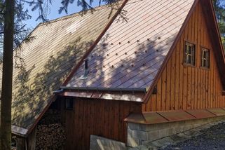 Úředníci dodatečně povolili černou stavbu, u soudu se za ně postavilo 28 starostů - Novinky